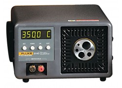 Fluke 9140-A-156 Dry Block Temperature Calibrator-