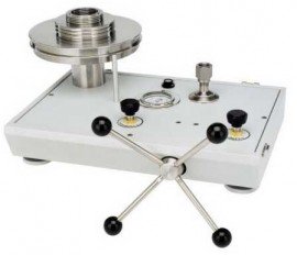Fluke P3031-MPA Gas Deadweight Tester, Liquid Lubricated, 7mPa-