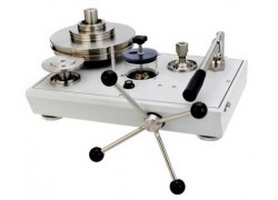 Fluke P3112-KGCM2 Oil Deadweight Tester, 140kgf/cm2-