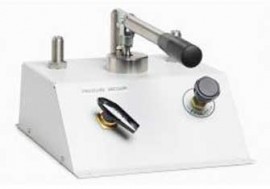Fluke P5510-2700G-3/C Pneumatic Pressure Calibrator, 3 Gauges Accredited-